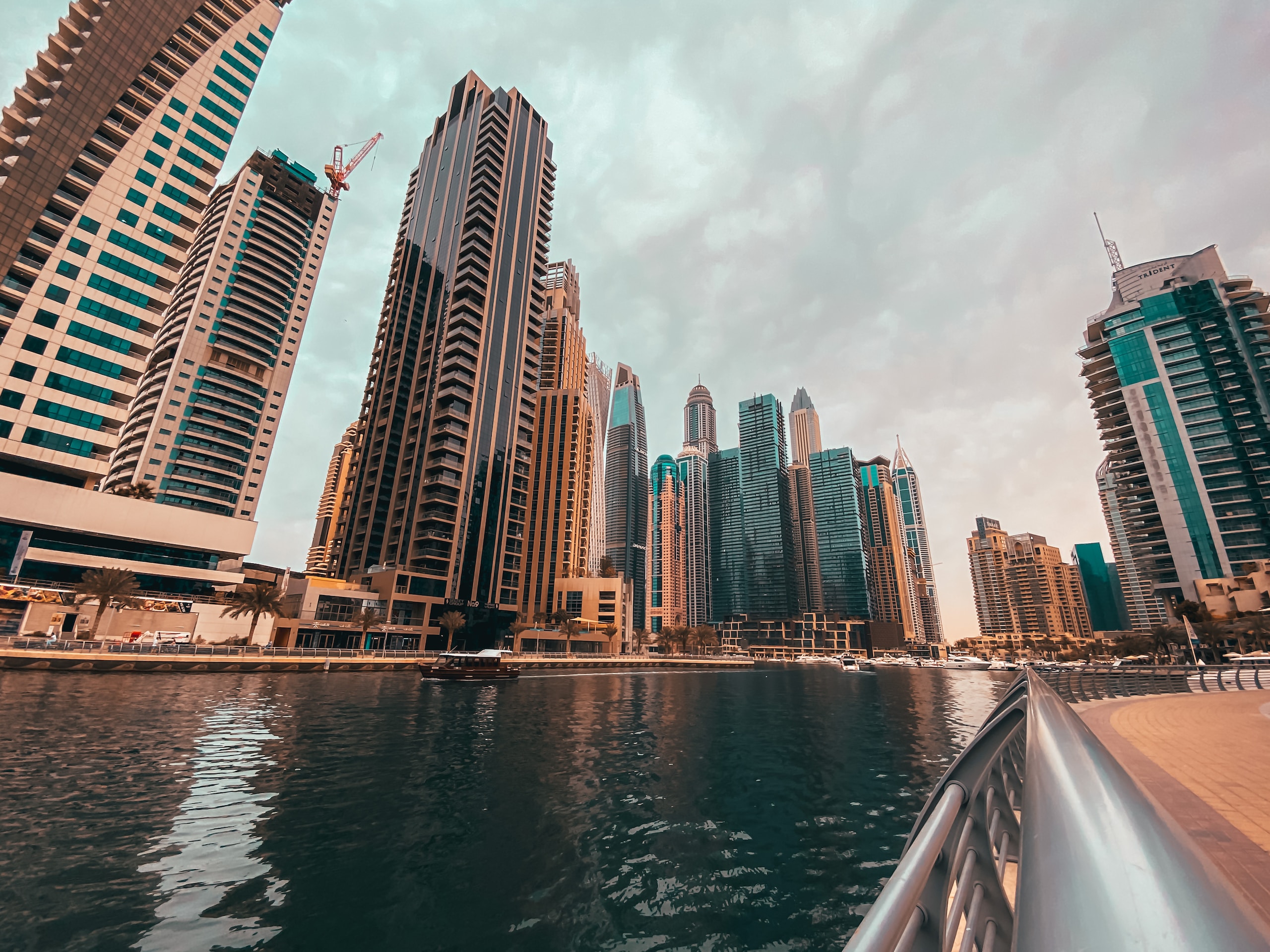 How can I start a small business in UAE? small business